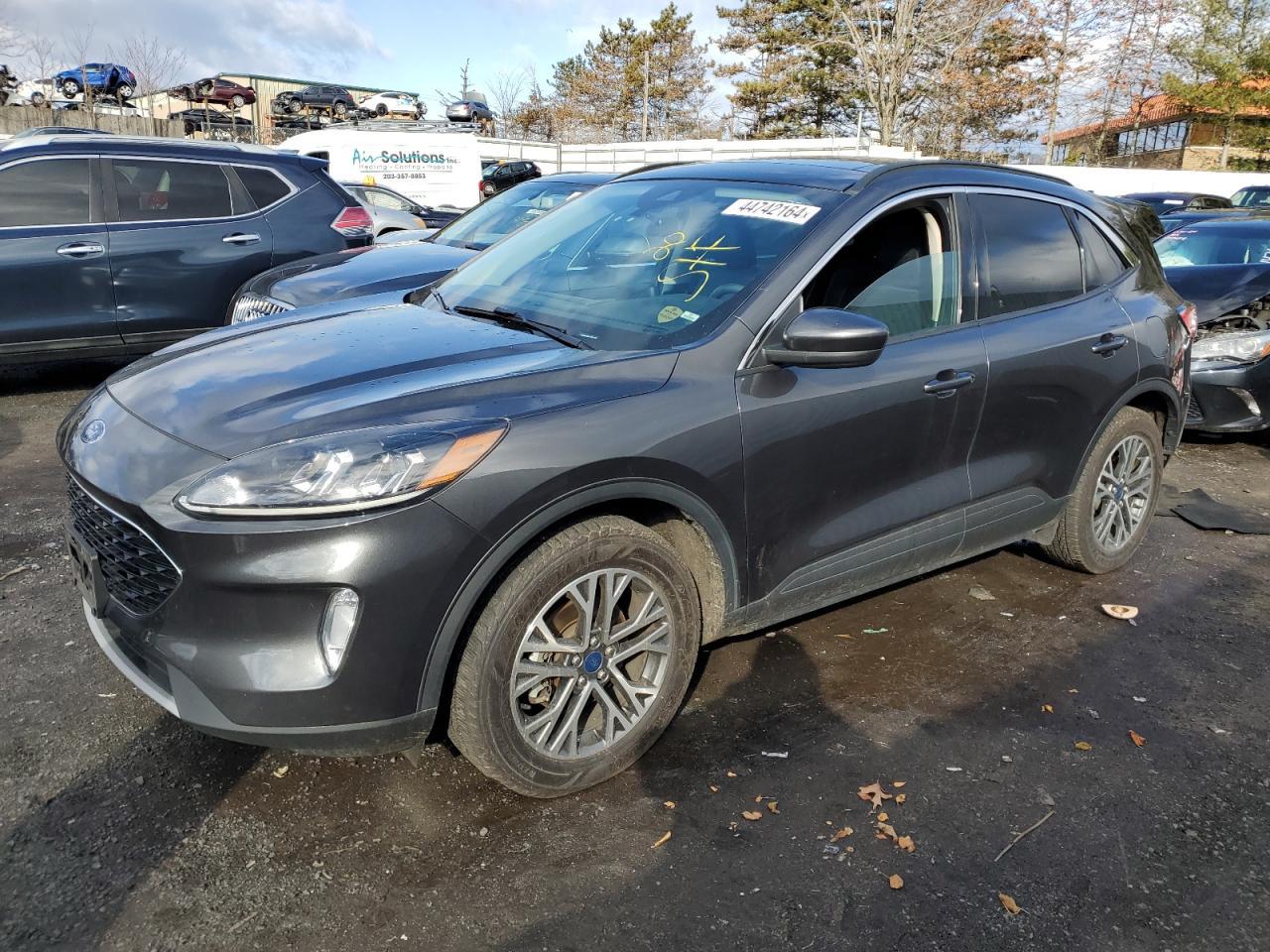 2020 FORD ESCAPE SEL car image