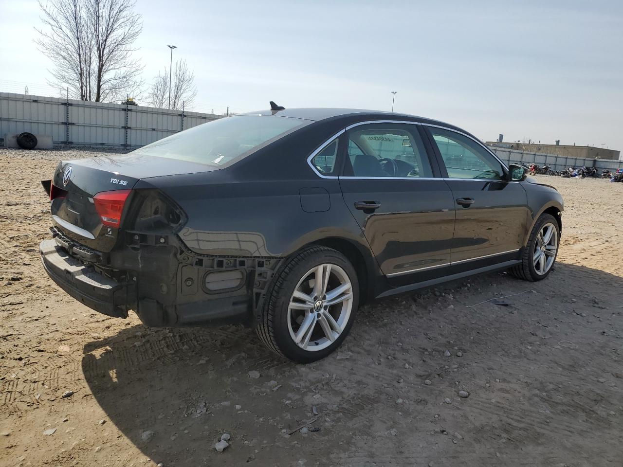 2014 VOLKSWAGEN PASSAT SE - Фото 3