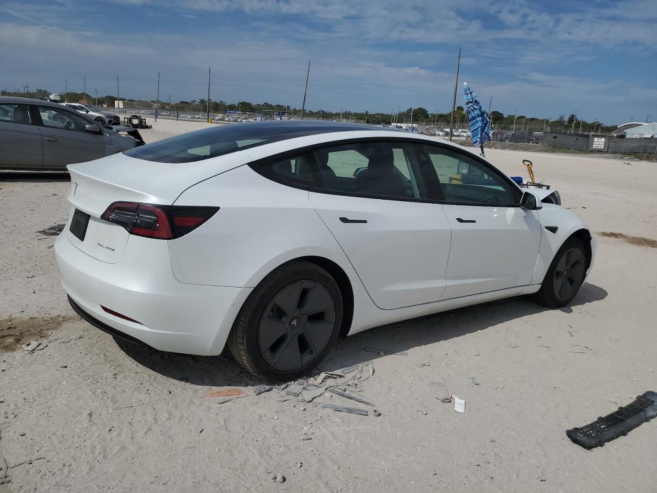 2022 TESLA MODEL 3 - Image 3