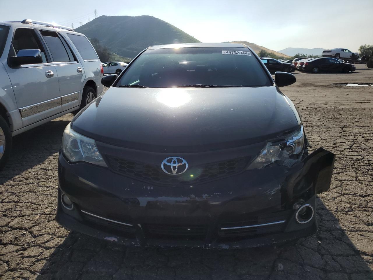 2013 TOYOTA CAMRY L - Фото 5