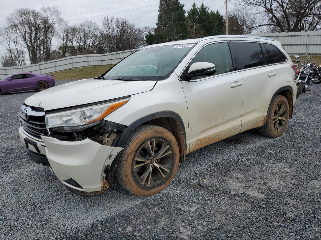 2016 TOYOTA HIGHLANDER car image