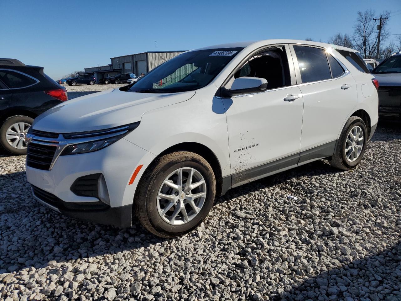 2024 CHEVROLET EQUINOX LT car image