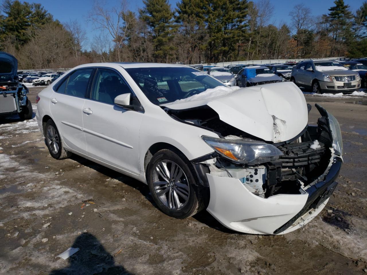 2015 TOYOTA CAMRY LE - Фото 4