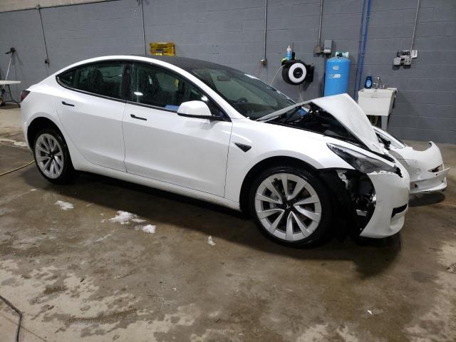 2022 Tesla Model 3 - Фото 4