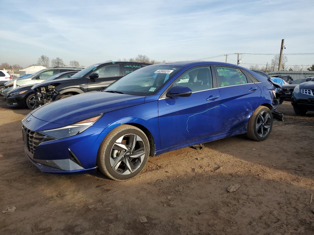 2022 HYUNDAI ELANTRA SE