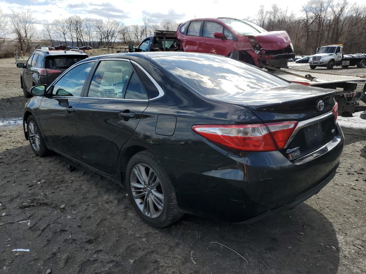 2017 TOYOTA CAMRY LE - Фото 2