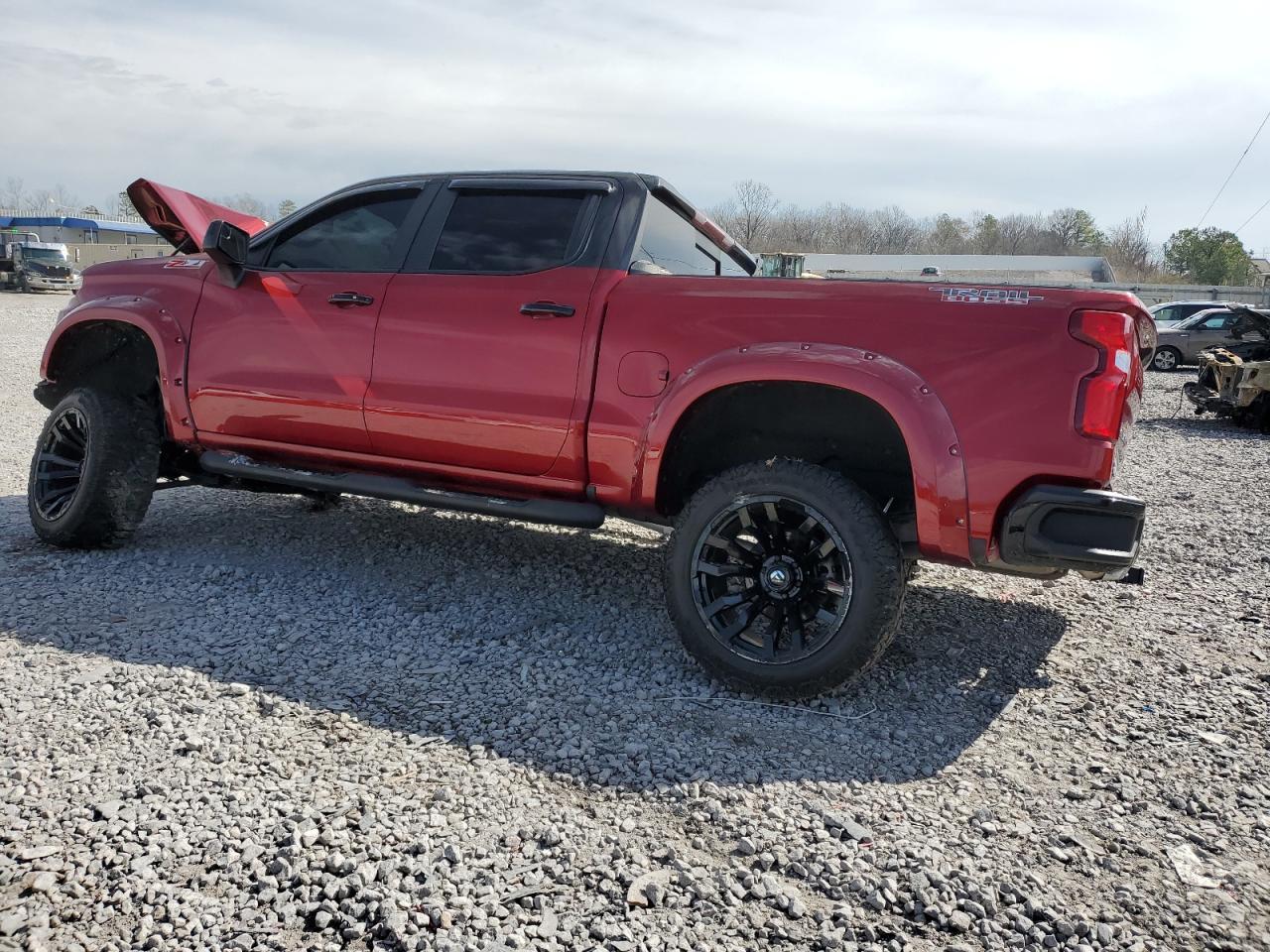 2021 CHEVROLET SILVERADO - Фото 2