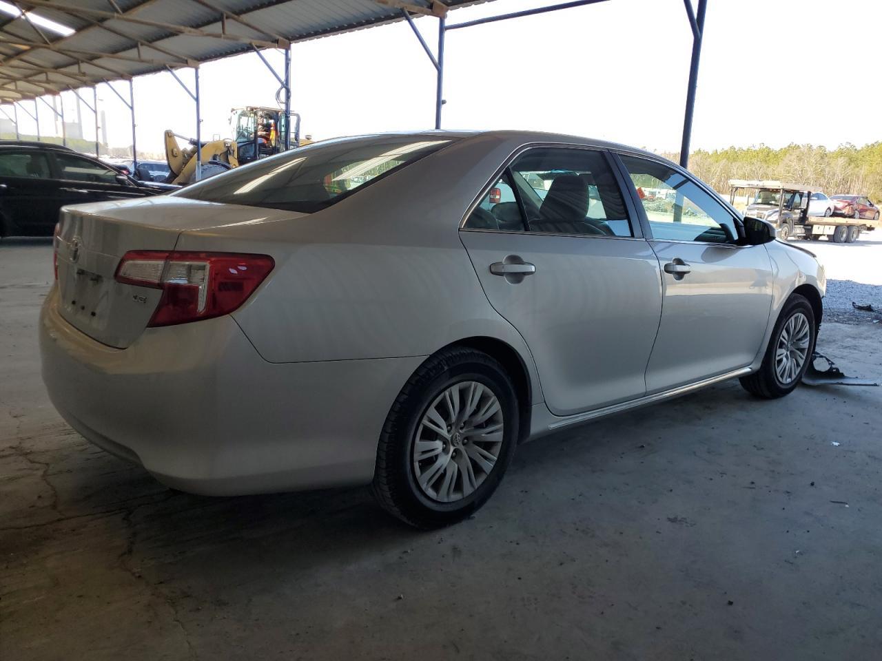 2012 TOYOTA CAMRY BASE - Фото 3