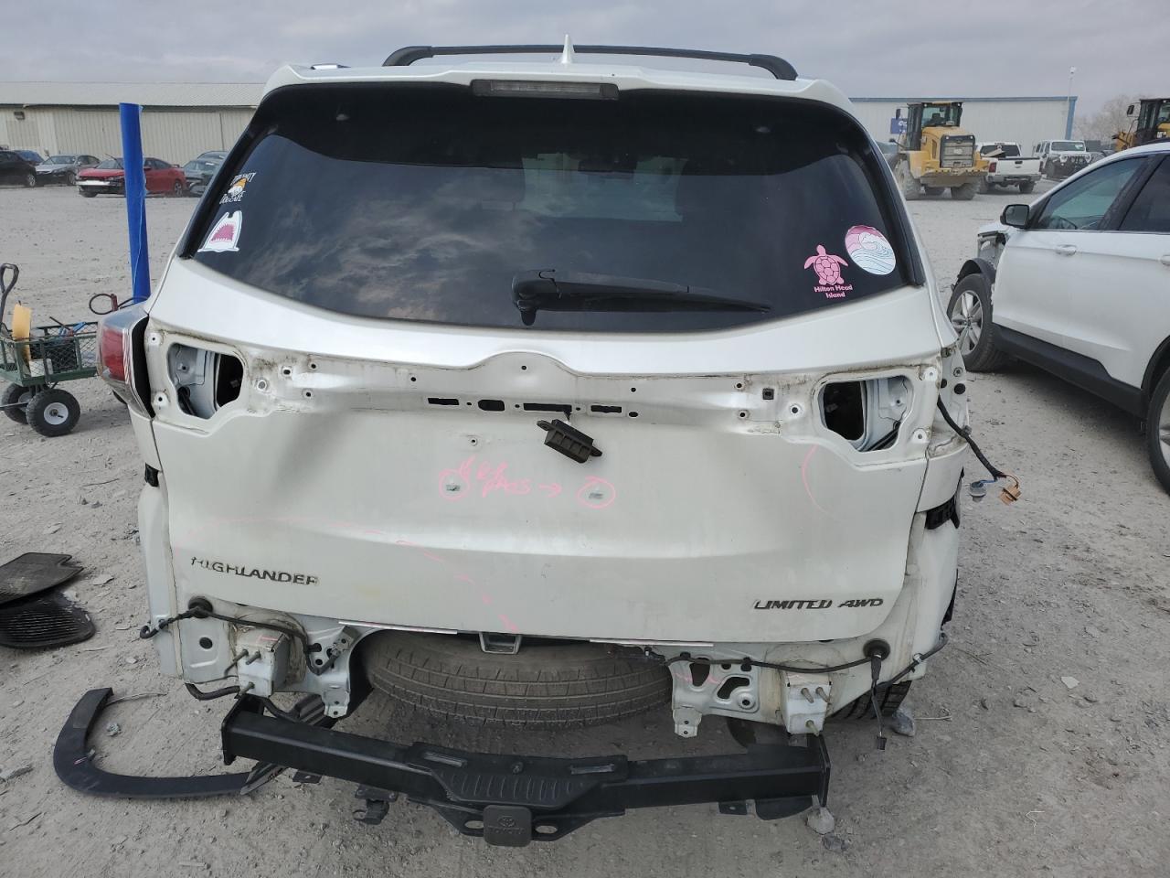2015 TOYOTA HIGHLANDER - Фото 6