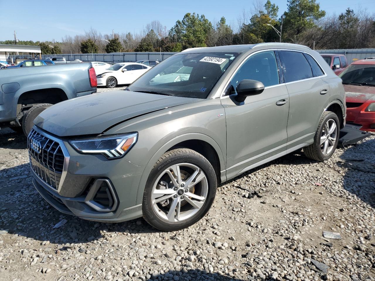 2022 AUDI Q3 PREMIUM