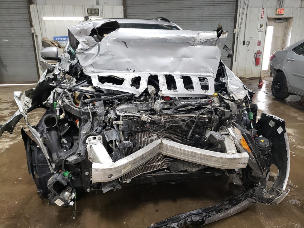 2017 JEEP CHEROKEE L - Image 5