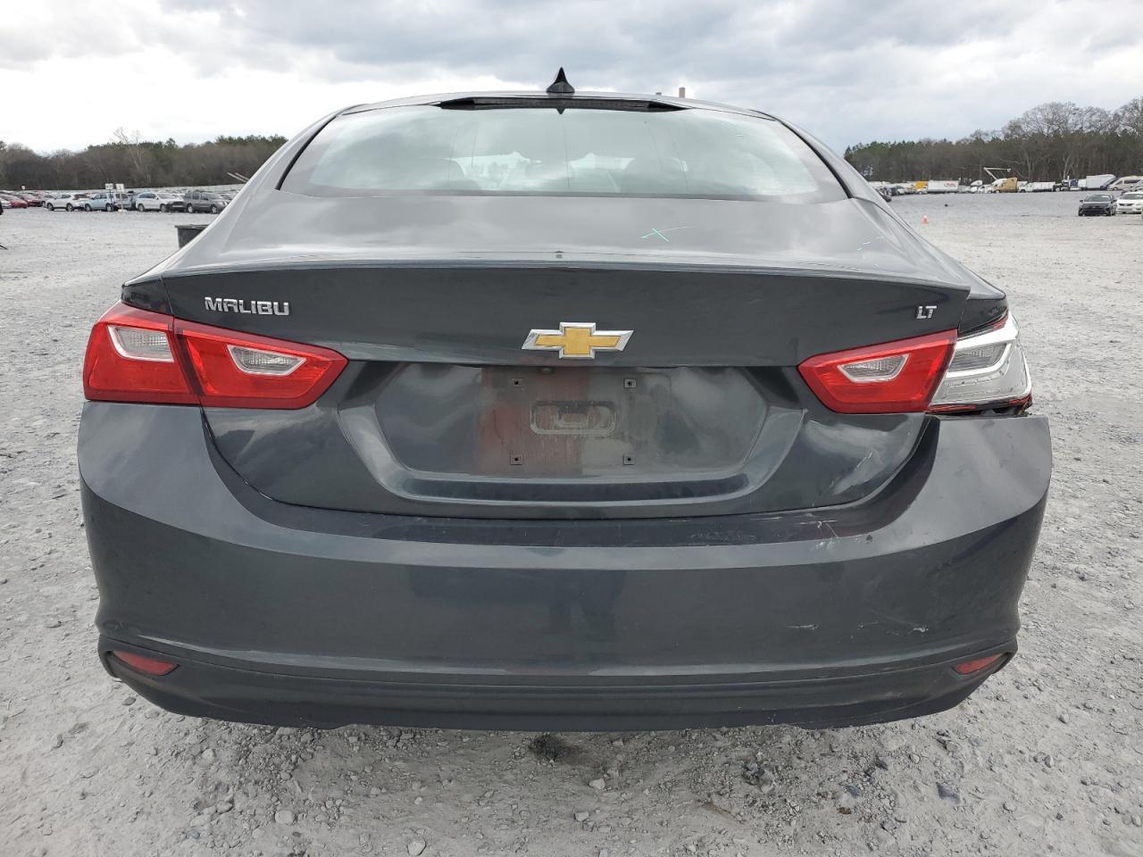 2017 CHEVROLET MALIBU LT - Image 6