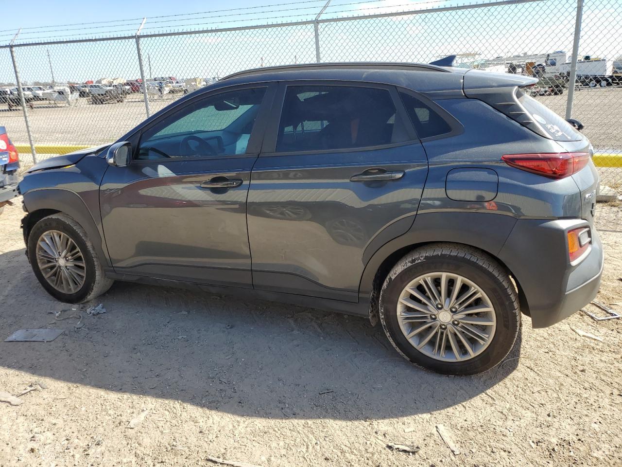 2020 HYUNDAI KONA SEL P - Фото 2