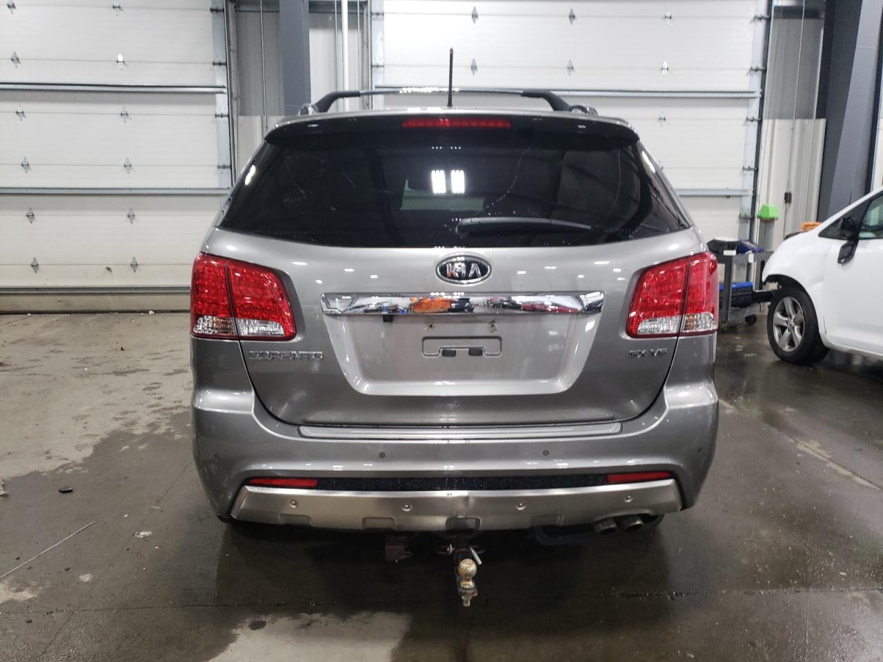 2012 KIA SORENTO SX - Image 6