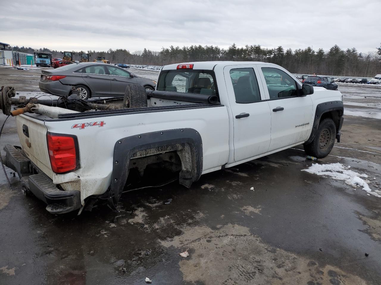 2017 CHEVROLET SILVERADO - Image 3