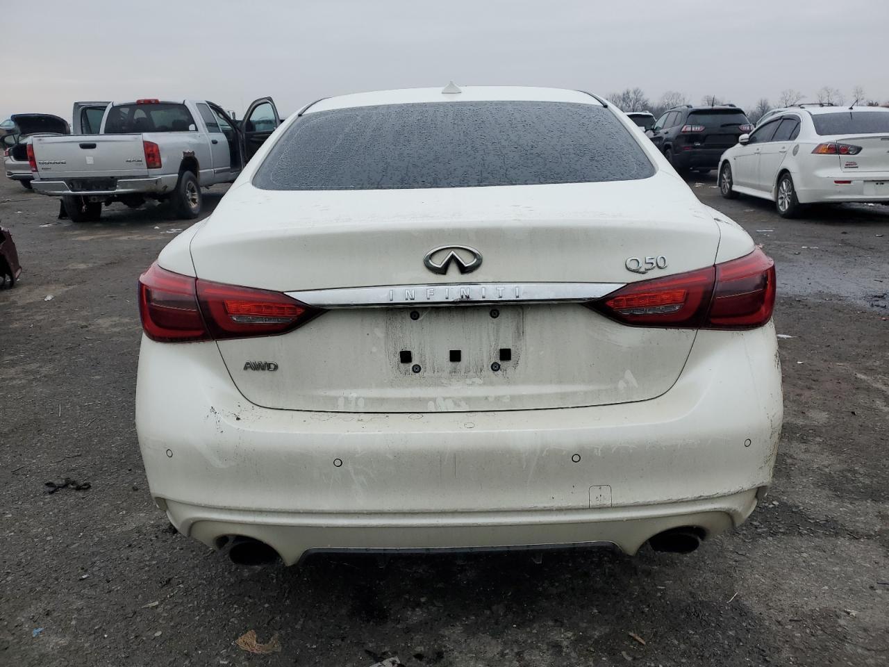 2018 INFINITI Q50 LUXE - Image 6