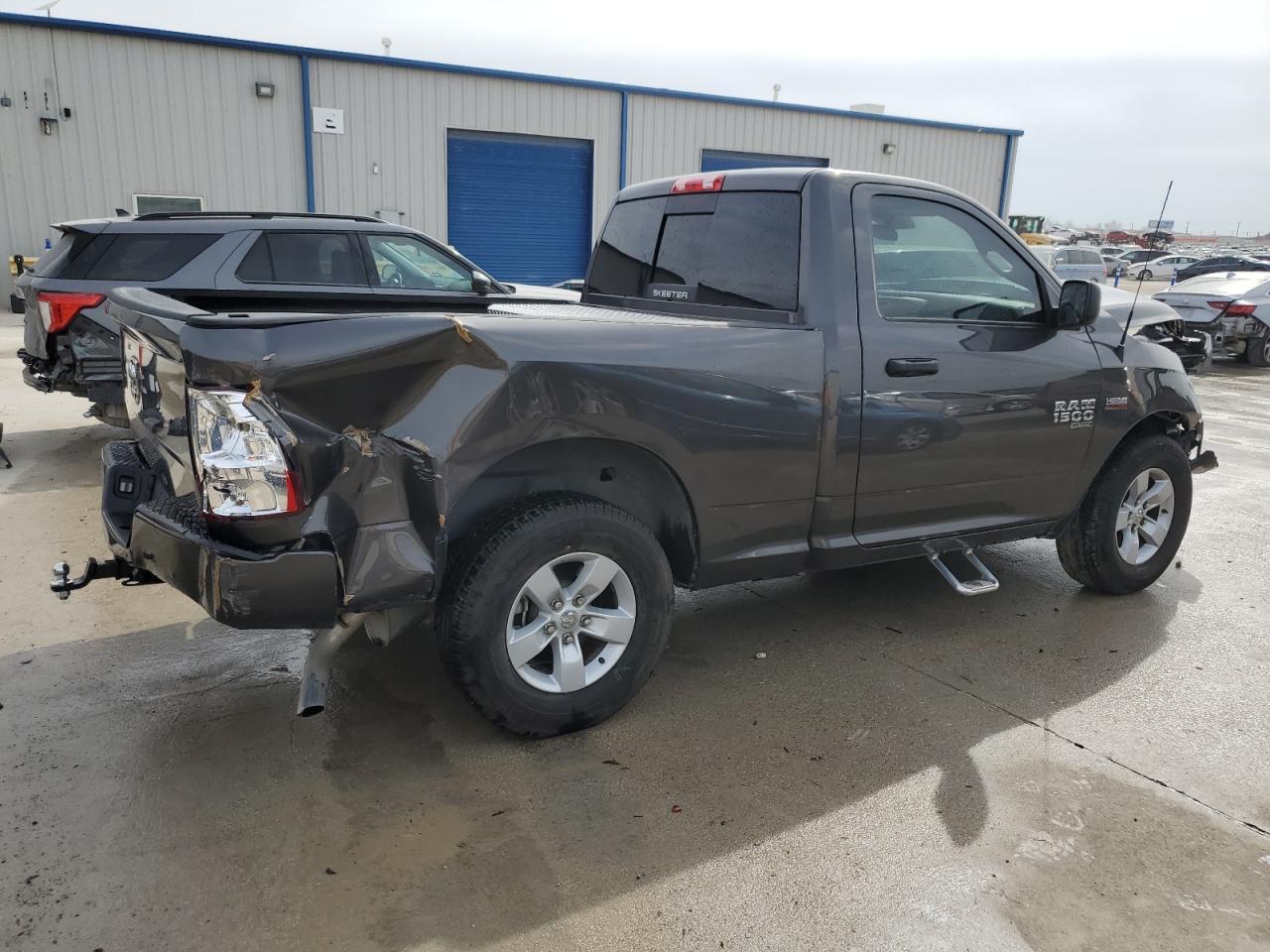 2020 RAM 1500 CLASS - Фото 3