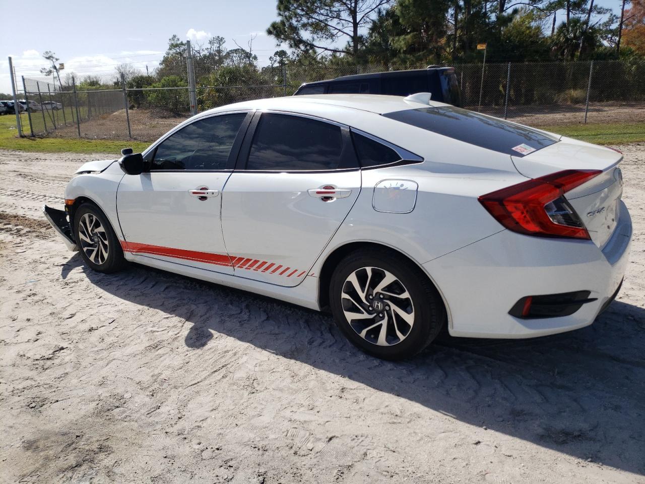 2018 HONDA CIVIC EX - Image 2