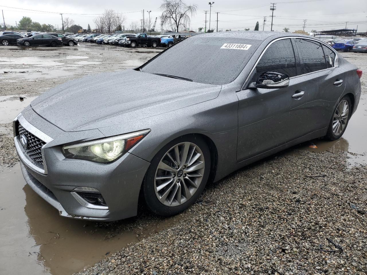 2018 INFINITI Q50 LUXE