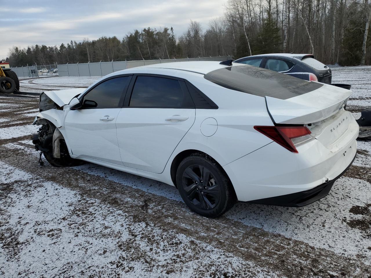 2022 HYUNDAI ELANTRA SE - Фото 2