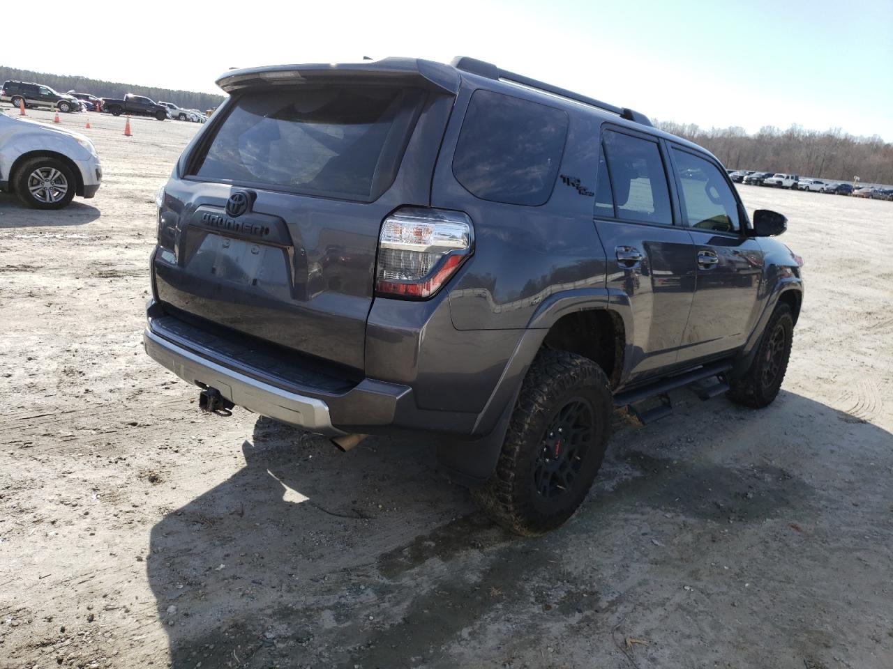 2019 TOYOTA 4RUNNER SR - Image 3