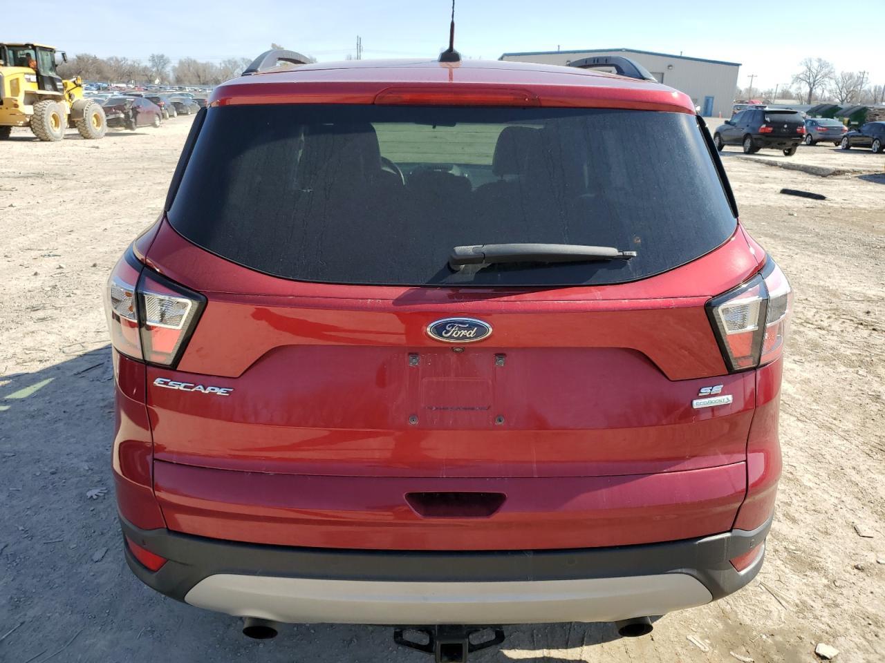 2017 FORD ESCAPE SE - Image 6