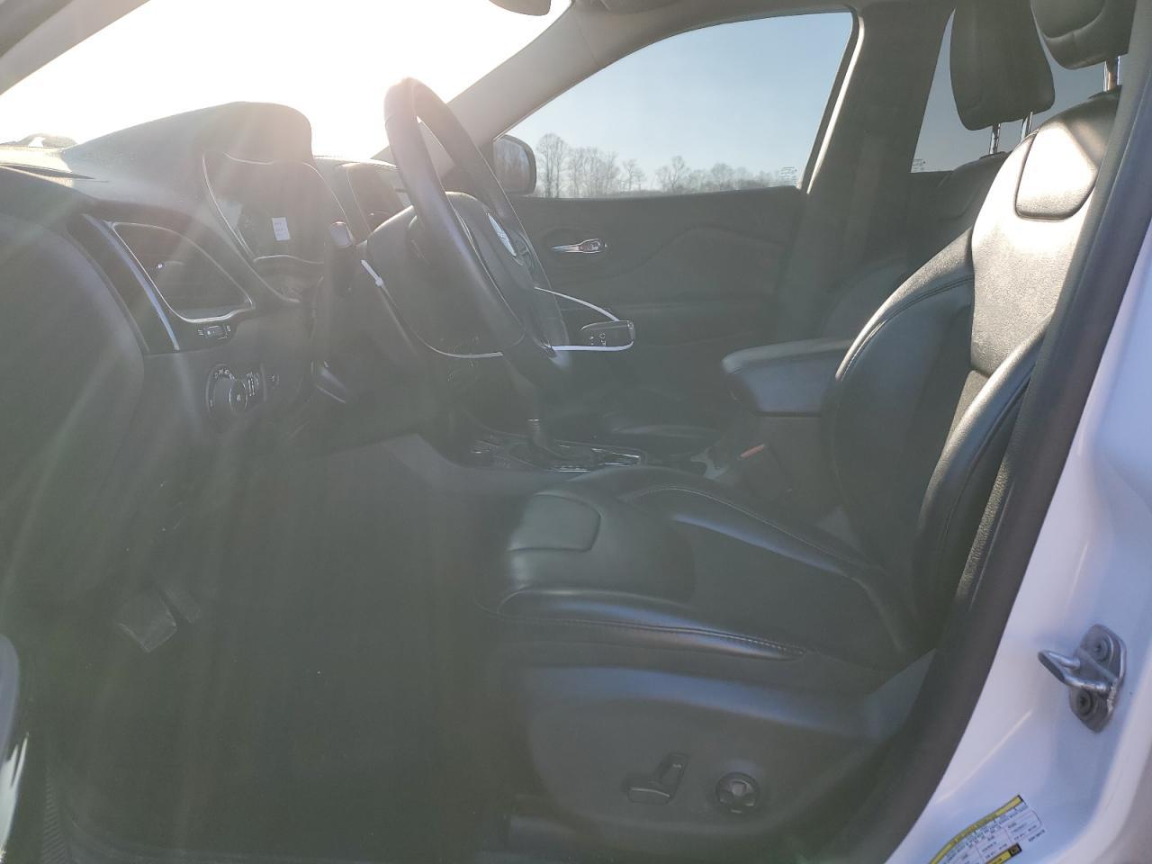 2019 JEEP CHEROKEE L - Image 7