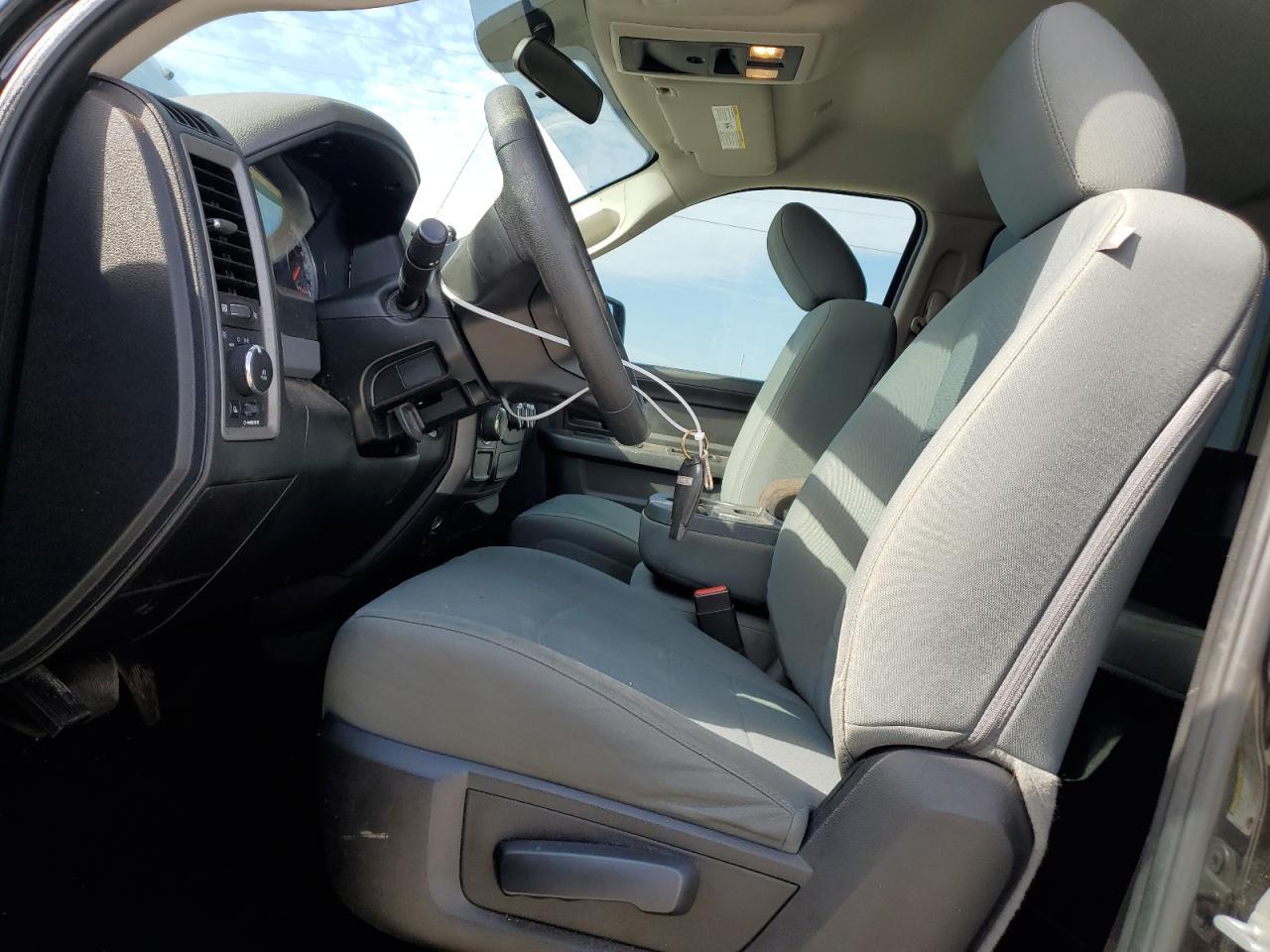 2018 RAM 1500 ST - Image 7