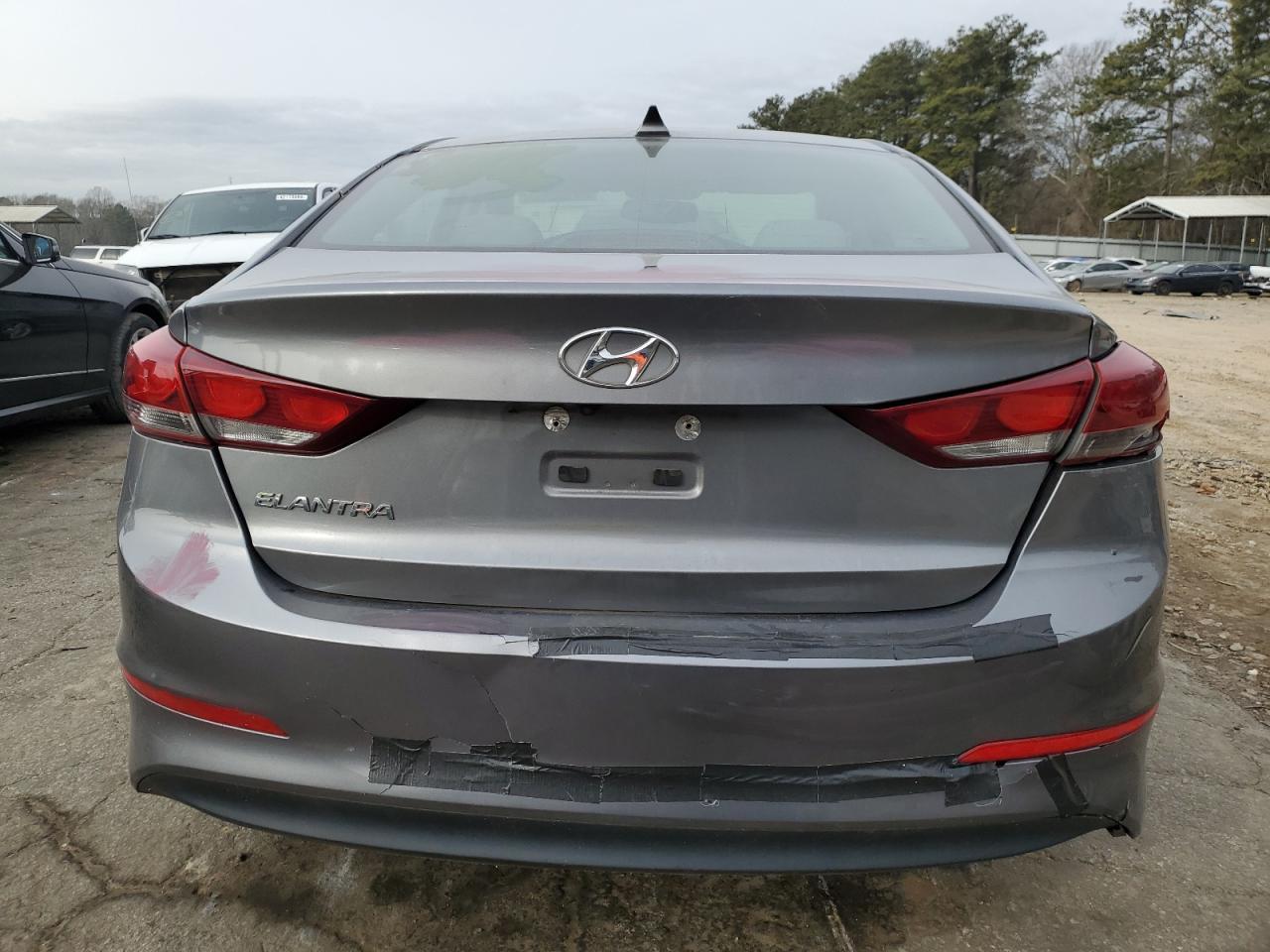 2018 HYUNDAI ELANTRA SE - Image 6