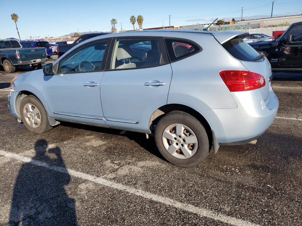 2013 NISSAN ROGUE S - Фото 2