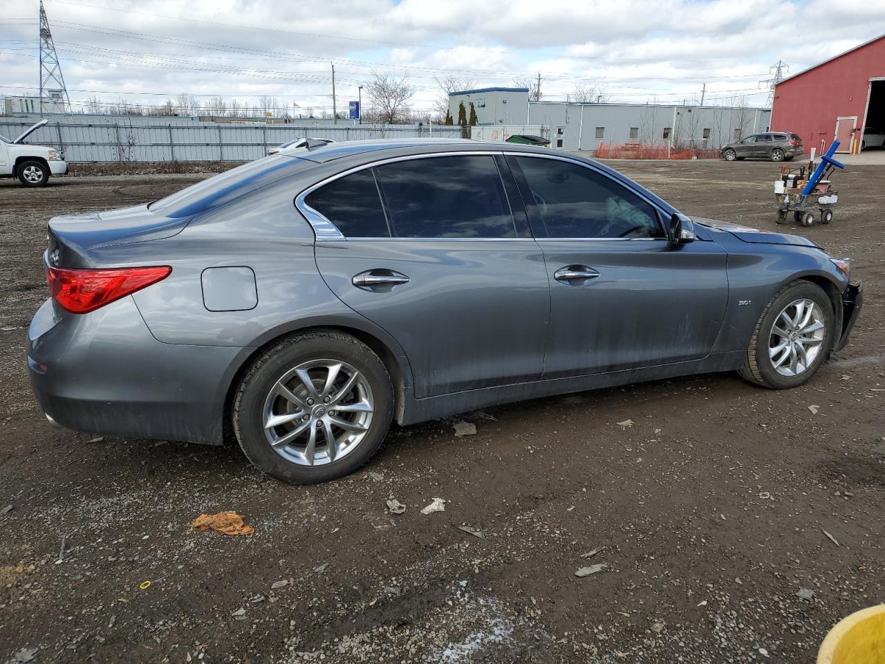 2016 INFINITI Q50 PREMIU - Фото 3