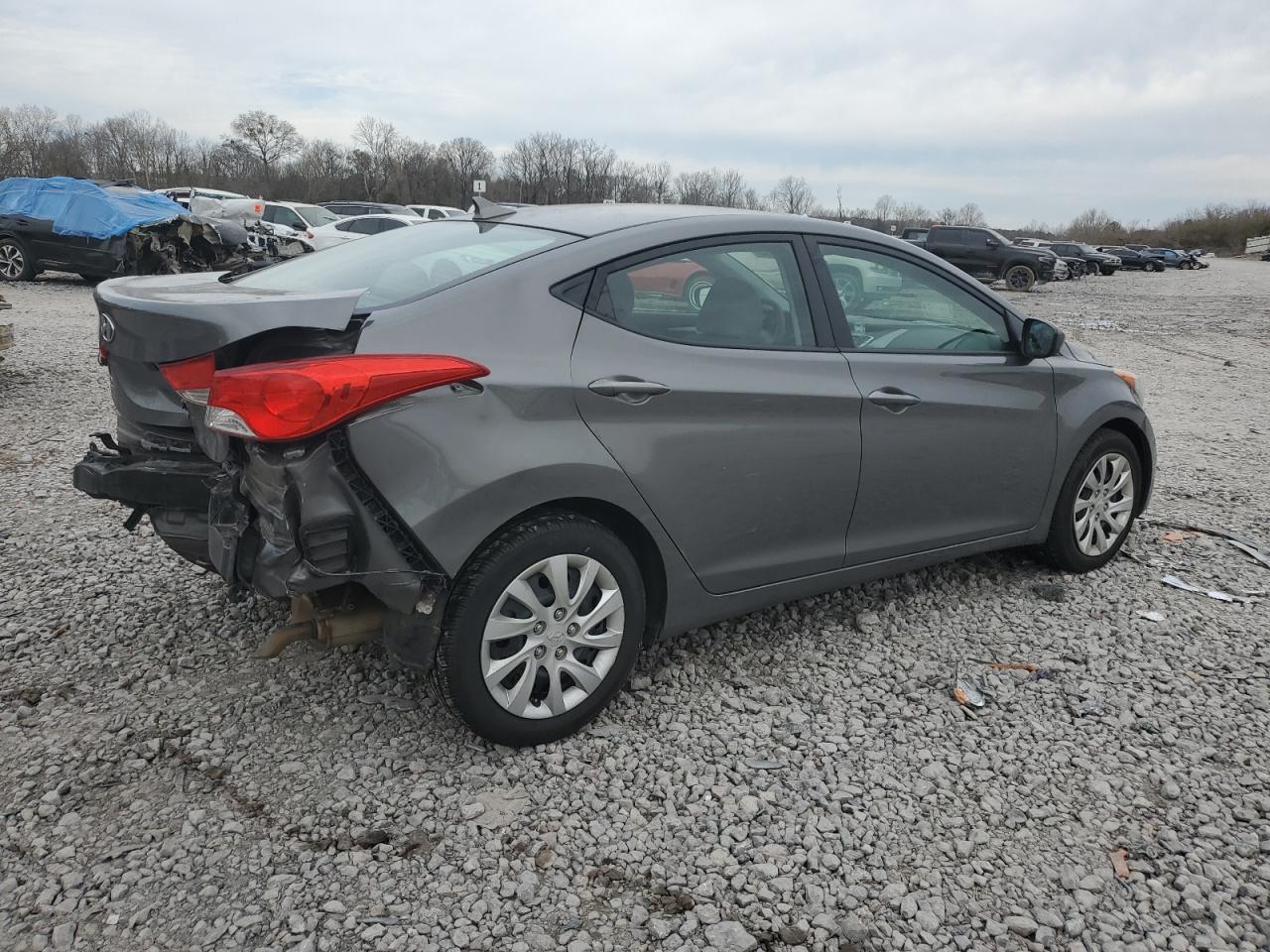 2013 HYUNDAI ELANTRA GL - Image 3