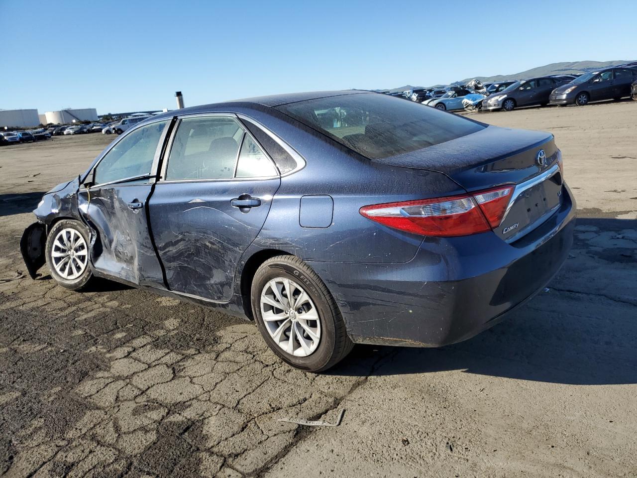 2016 TOYOTA CAMRY LE - Image 2