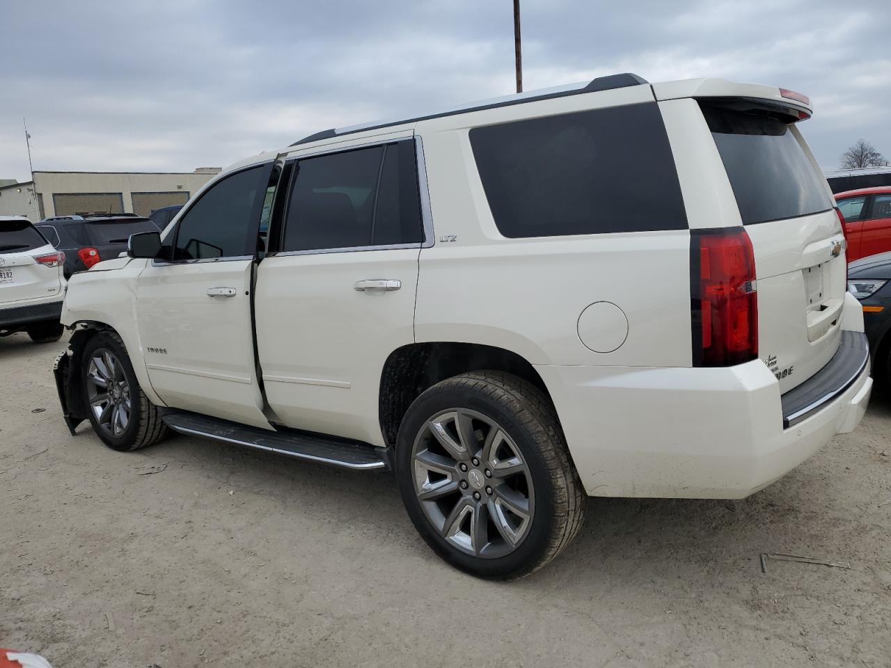 2015 CHEVROLET TAHOE K150 - Image 2