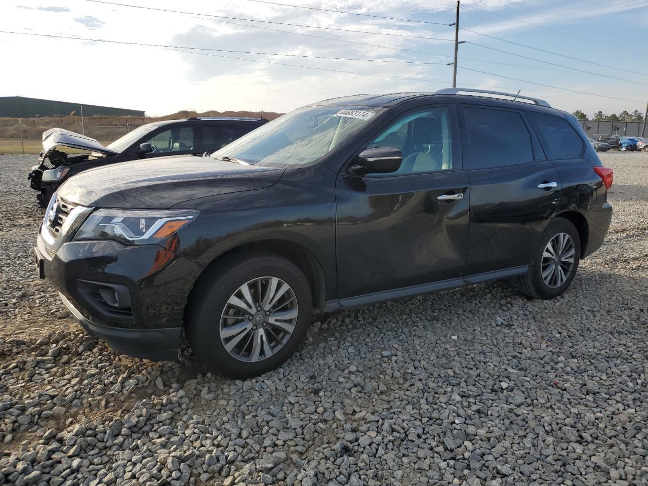 2017 NISSAN PATHFINDER