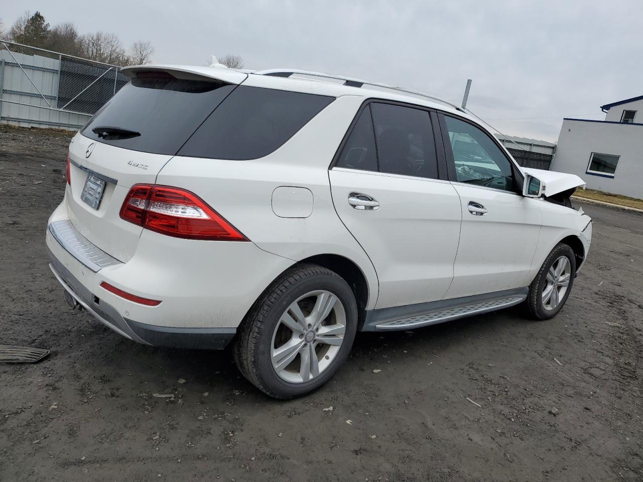 2015 MERCEDES-BENZ ML 350 4MA - Image 3