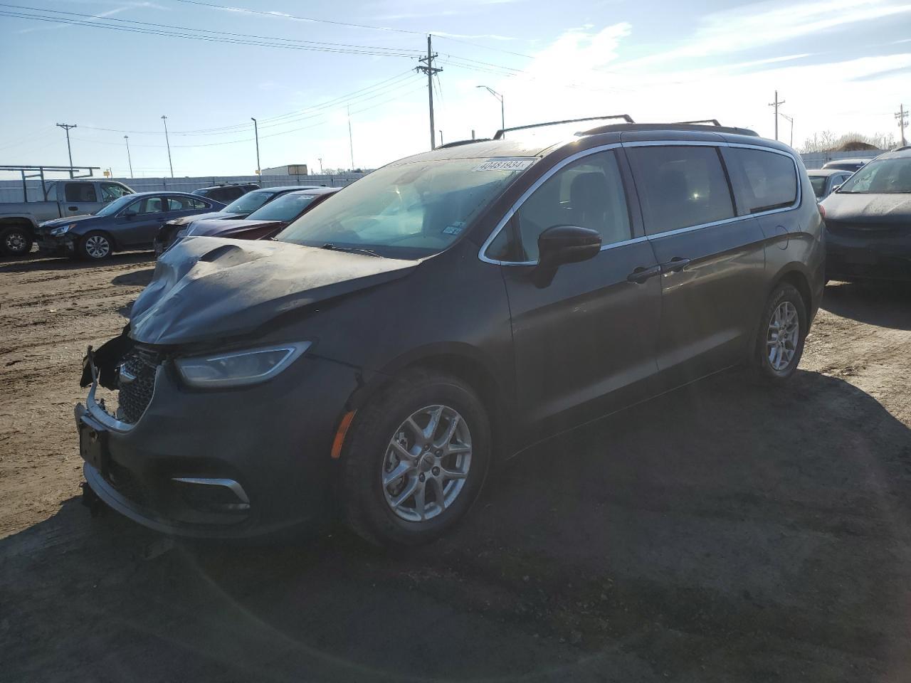 2022 CHRYSLER PACIFICA T