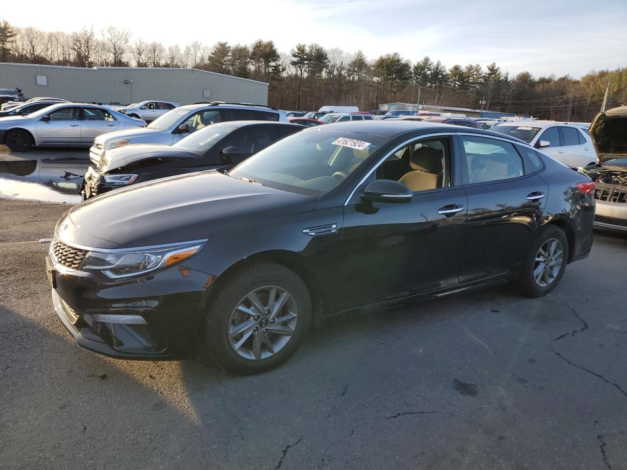 2019 KIA OPTIMA LX car image