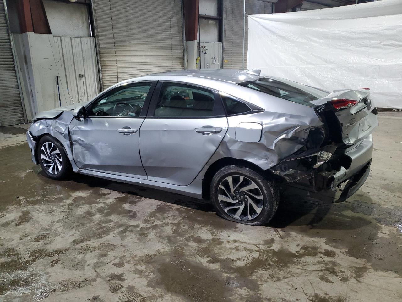2018 HONDA CIVIC EX - Image 2