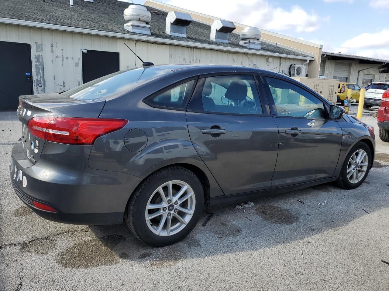 2016 FORD FOCUS SE - Image 3