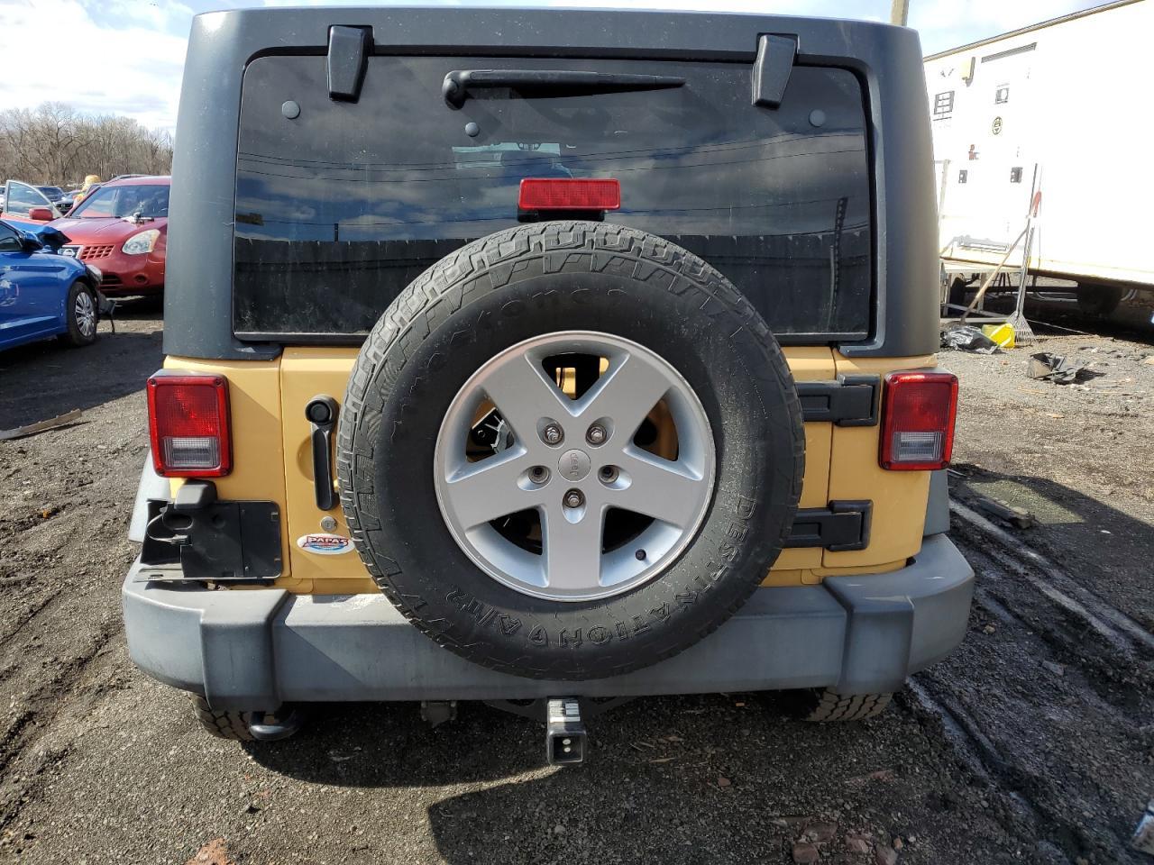 2014 JEEP WRANGLER U - Image 6