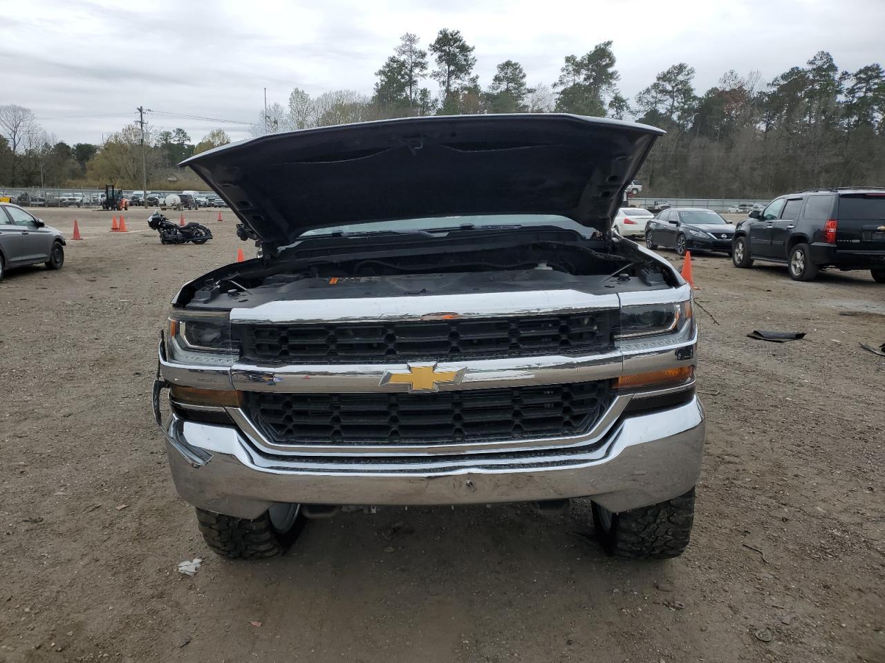 2019 CHEVROLET SILVERADO - Фото 5