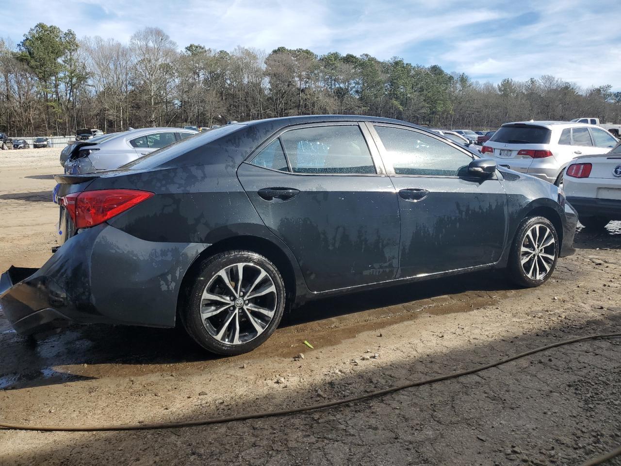 2018 TOYOTA COROLLA L - Фото 3