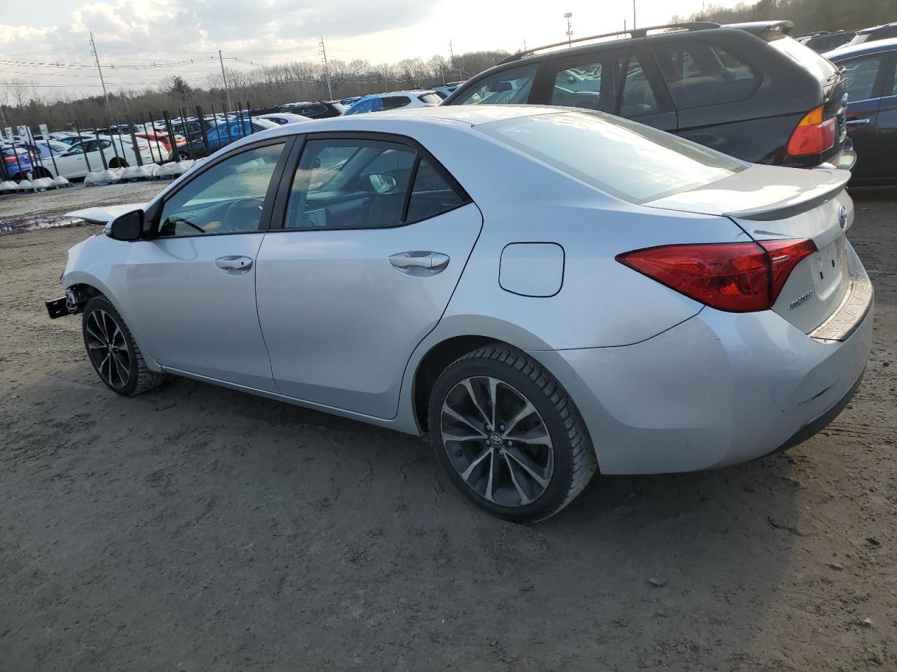 2018 TOYOTA COROLLA L - Фото 2
