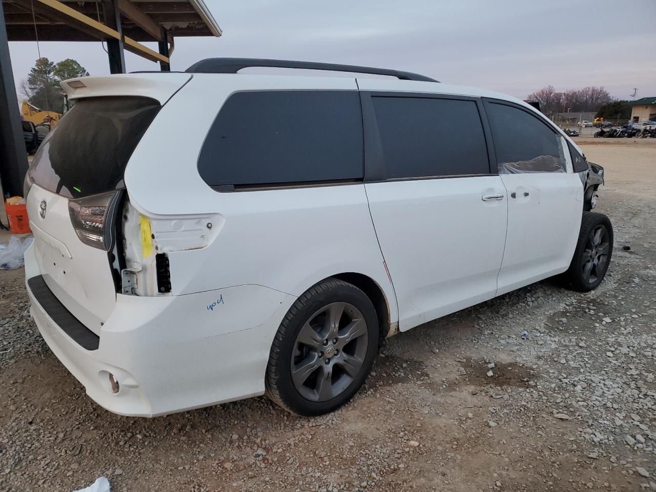 2015 TOYOTA SIENNA SPO - Фото 3