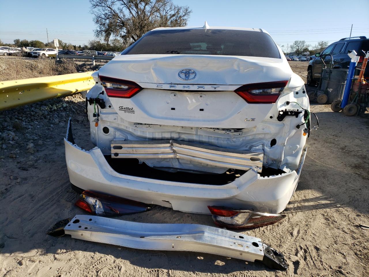 2023 TOYOTA CAMRY LE - Фото 6