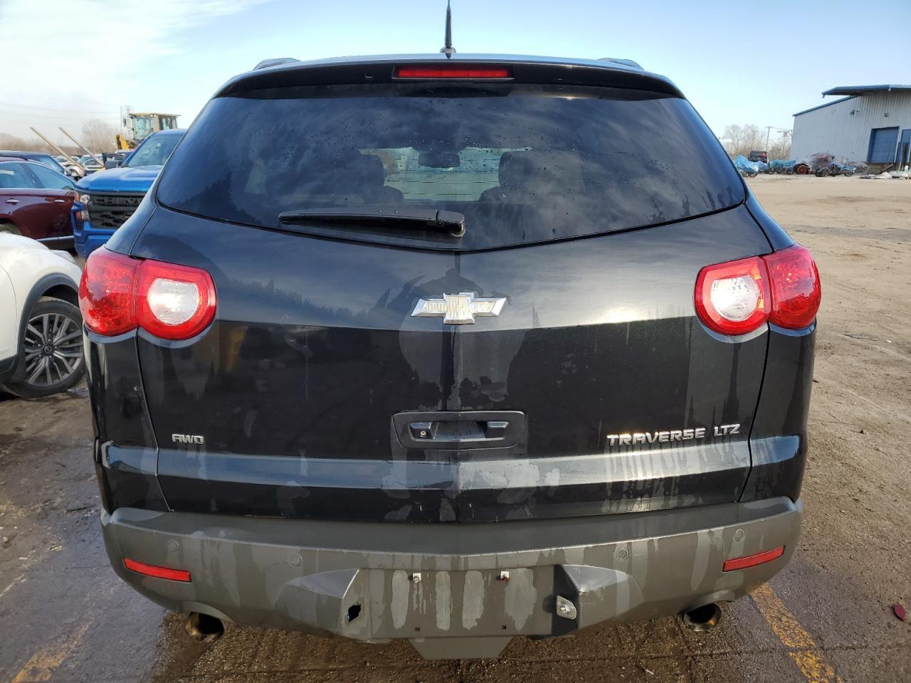 2012 CHEVROLET TRAVERSE L - Image 6