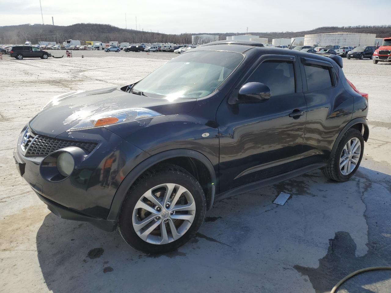 2011 NISSAN JUKE S