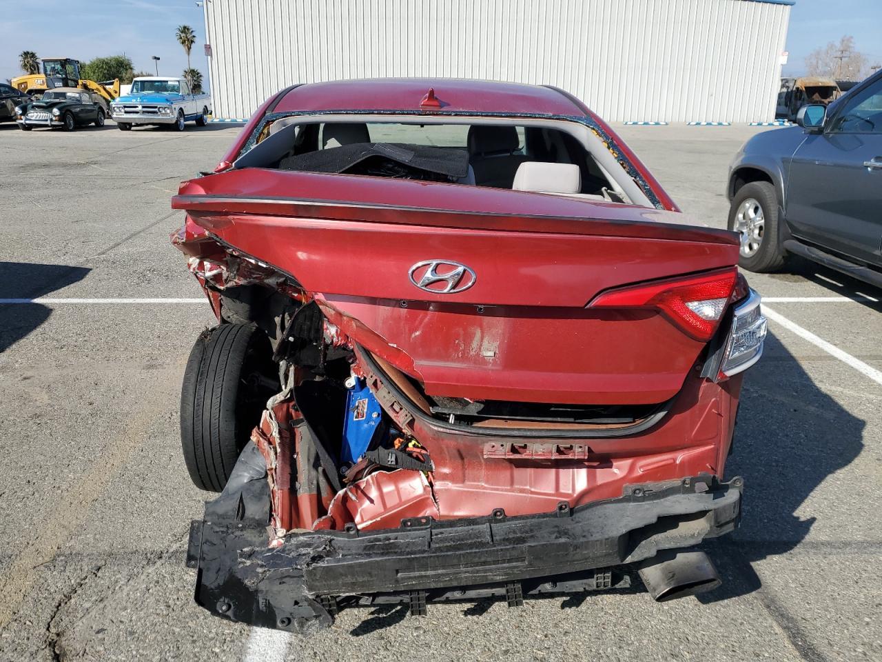 2017 HYUNDAI SONATA SE - Фото 6