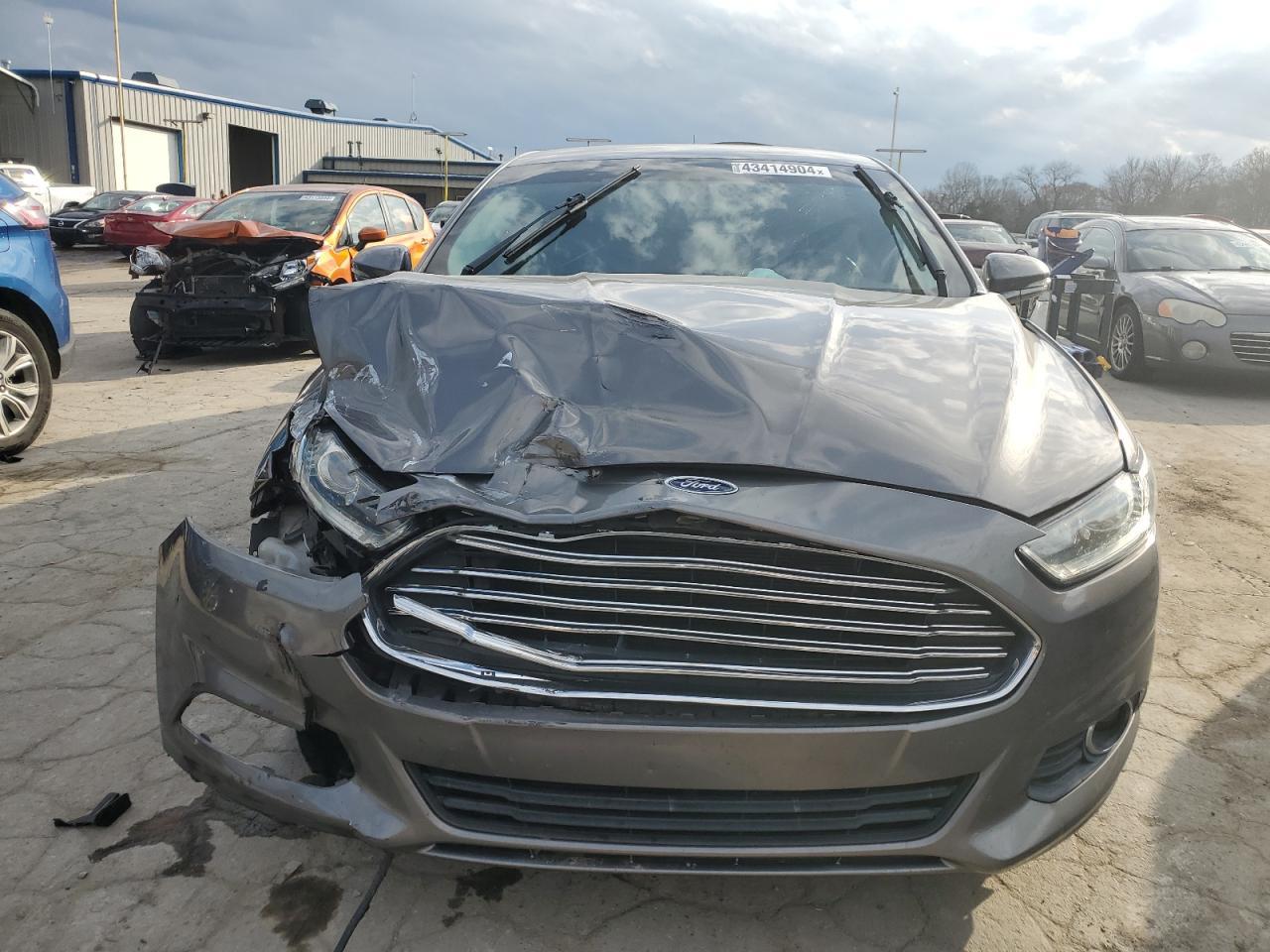 2013 FORD FUSION SE - Image 5